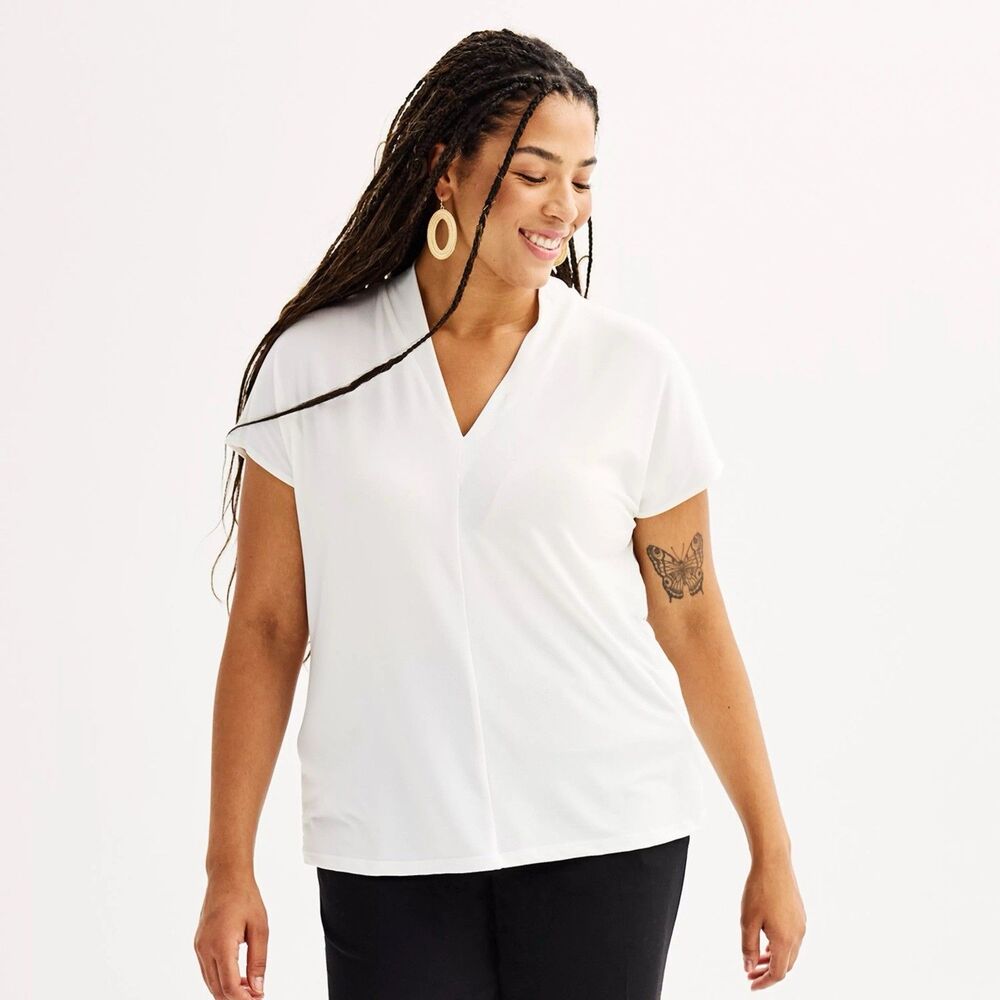 Nine West Plus Size 1X Cream Top Blouse V-Neck Women Modern Cut Dolman NWT